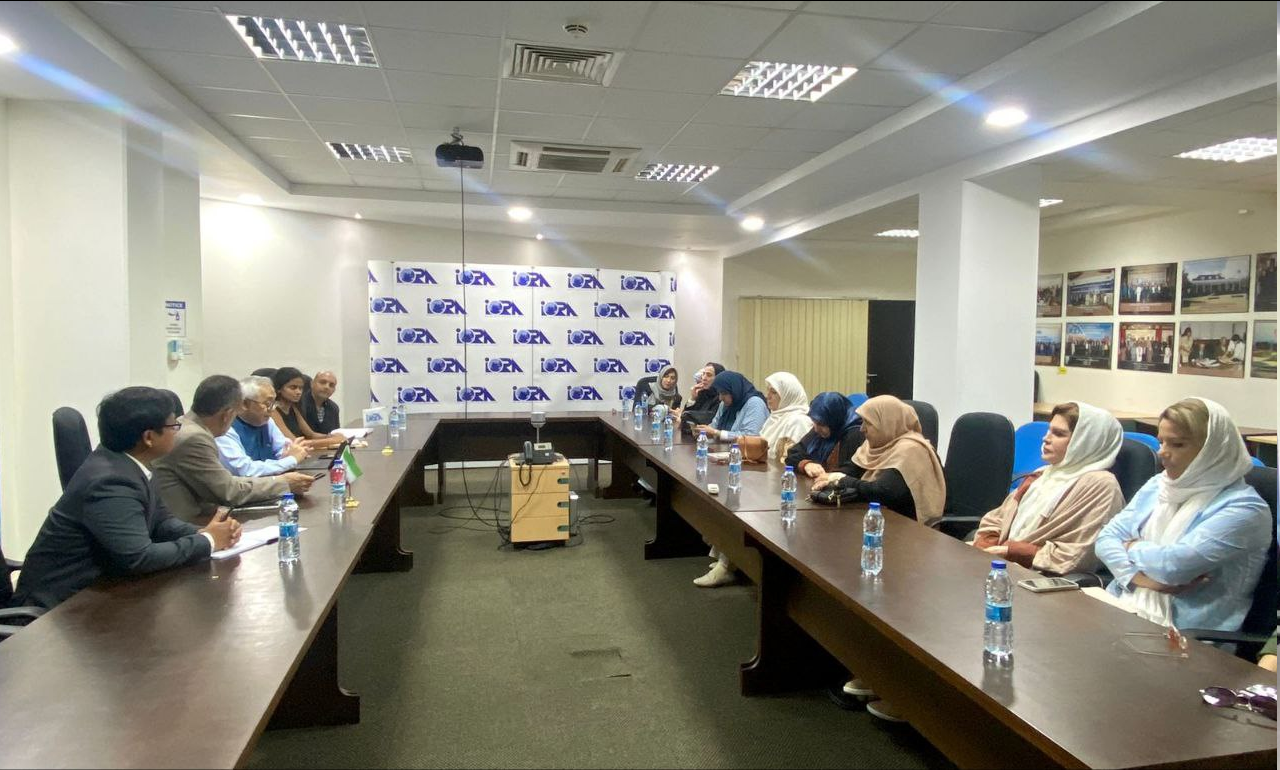 دیدار اعضای شبکه ارتباطی سازمانهای غیردولتی زنان ایران با دبیرکل آیورا 1 62952955