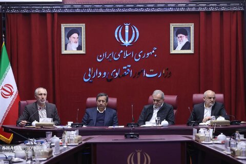 حضور سرزده پزشکیان در وزارت اقتصاد 1 1419600