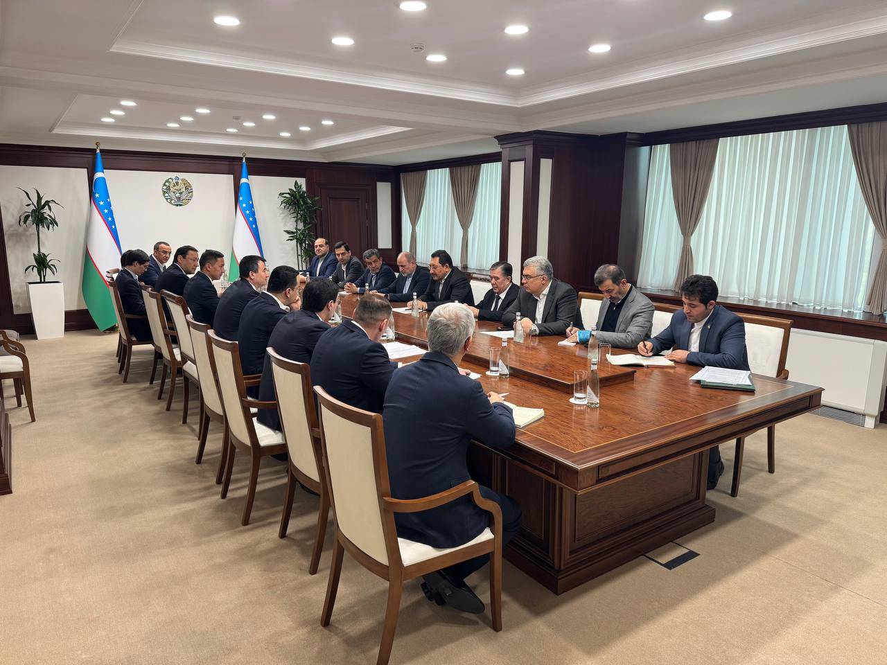 دیدار و مذاکره وزیر صمت با معاون نخستوزیر ازبکستان 3 IMG 20251111 221846