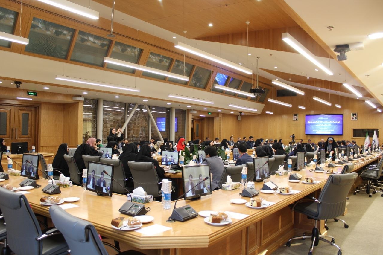 گرامیداشت هفته کار آفرینی در مشهد 13 IMG 20251113 190616 090