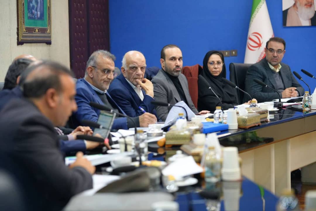 نشست وزیر صمت با انجمن صنایع پتروشیمی 1 IMG 20251213 WA0697