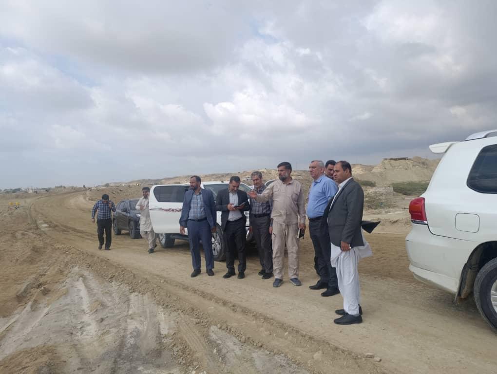 بازدید فرمانده بسیج وزارت راه از پروژه های جنوب استان سیستان 4 IMG 20251215 WA0081