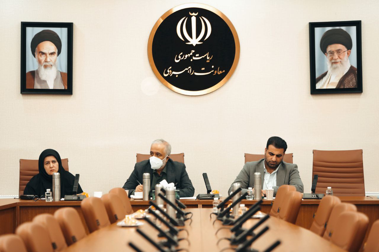 بررسی بحران روغن با حضور بزرگان صنعت غذا در ریاستجمهوری 5 IMG 20251209 211950 321