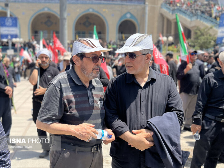 وداع اهالی سینما با رهبر شهید انقلاب 2 63891704