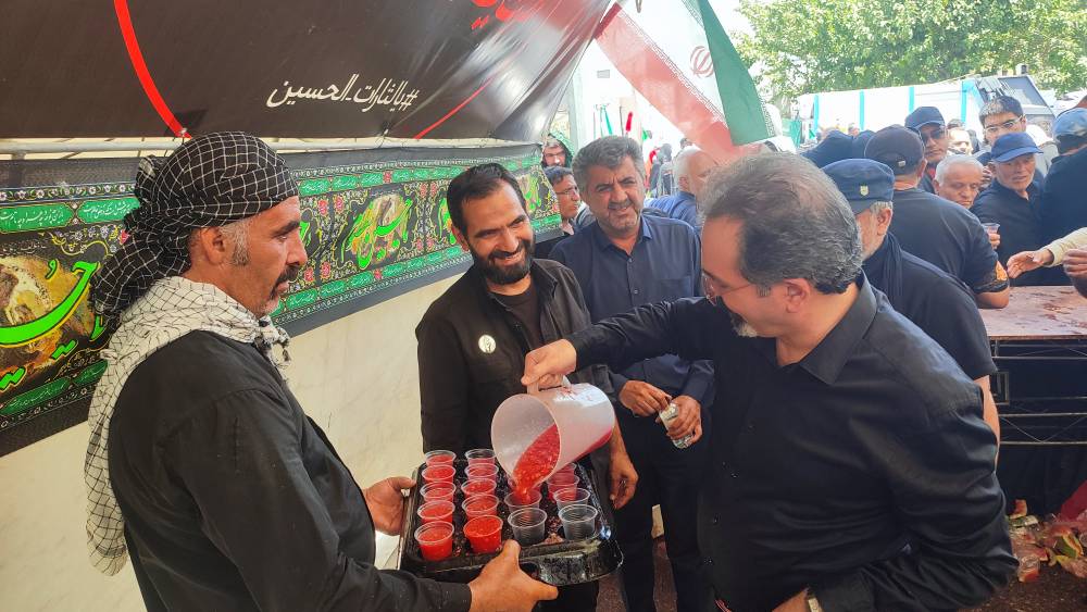 بازدید مدیرعامل هلدینگ صباانرژی از مواکب خدمترسانی به عزاداران 2 IMG 20260705 214408