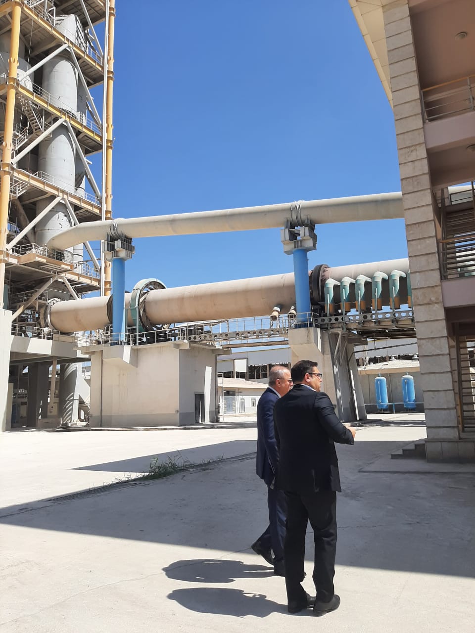 بازدید سرکنسول ایران در نخجوان از کارخانه سیمان ریگس 3 IMG 20260904 WA0400