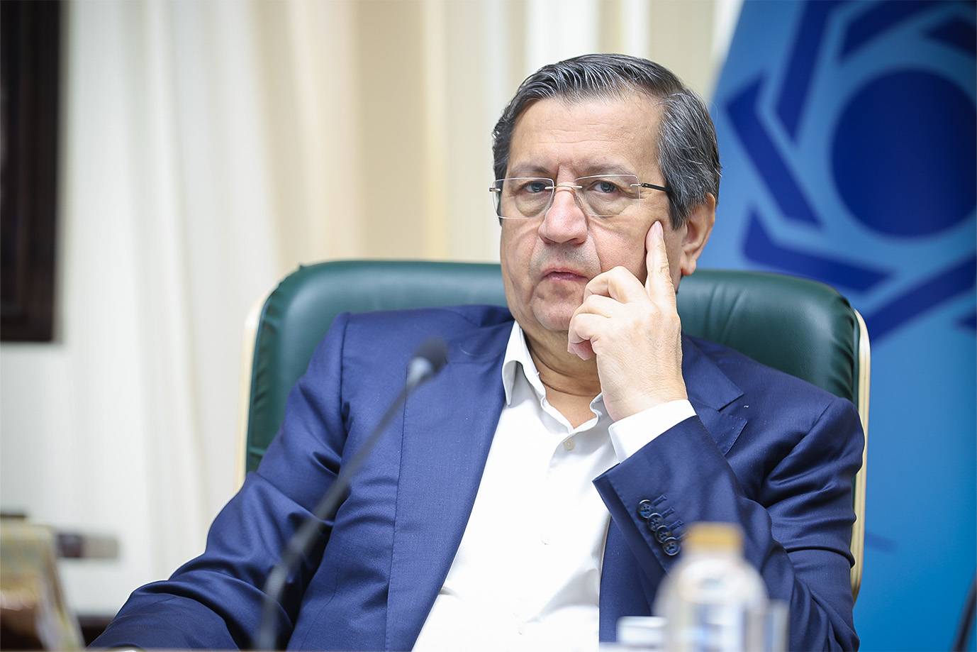 آخرین وضعیت تحولات پولی، مالی و شاخص های اقتصاد کلان بررسی شد 4 IMG 20260905 235620