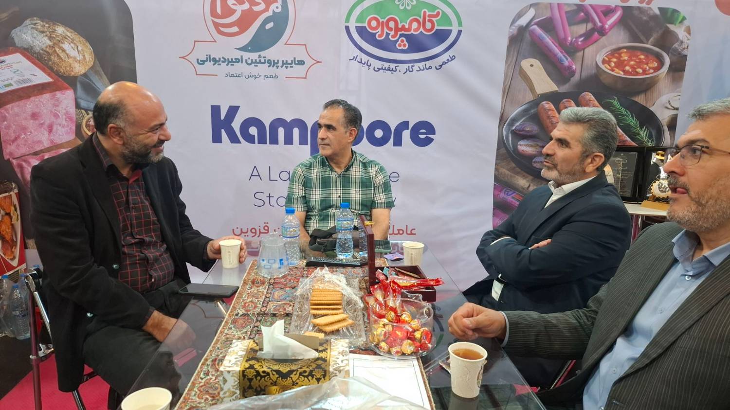 حضور مدیرعامل کارخانه کامپوره در نمایشگاه پاییزه قزوین 2 IMG 20260915 133436