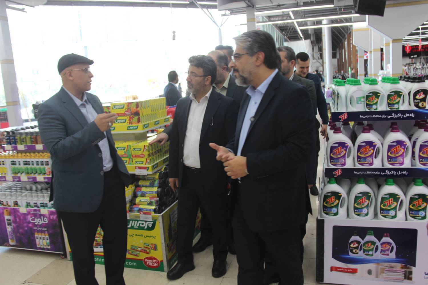 بازدید معاونین وزیر صمت از روند توزیع کالا و خدمات در شهروند 2 IMG 20261013 203029