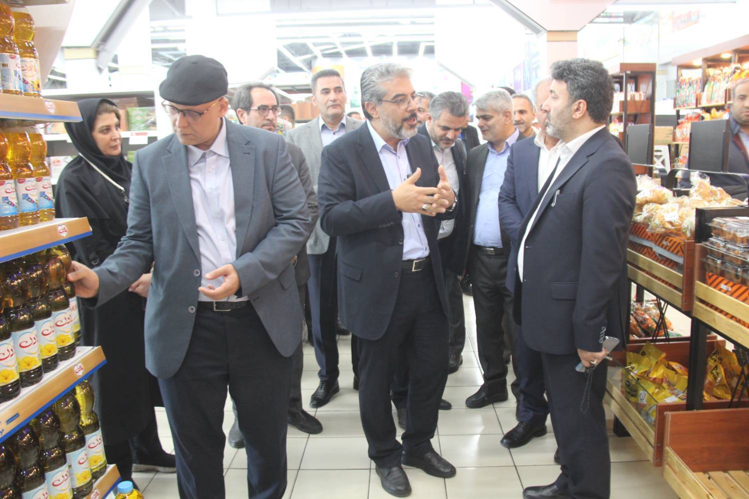 بازدید معاونین وزیر صمت از روند توزیع کالا و خدمات در شهروند 5 IMG 20261013 203044