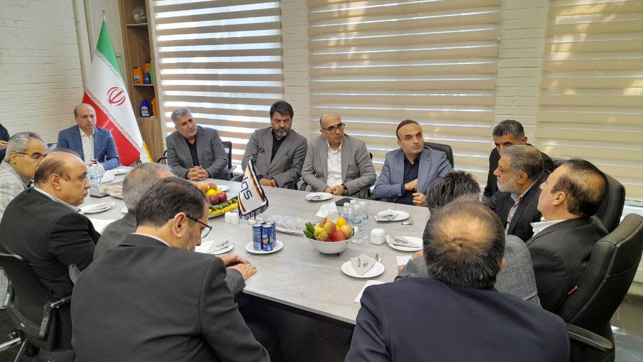 بازدید استاندار قزوین از شرکت قطعهسازان برتر باراد 1 IMG 20261028 160740